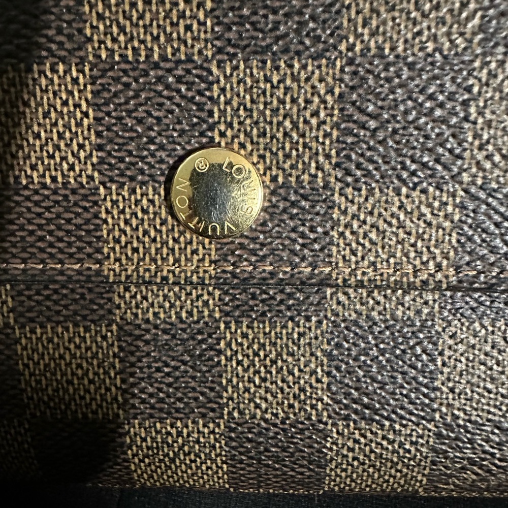 LOUIS VUITTON Portefeuille Alexandra Damier Ebene Tri-fold Wallet - Picture 3 of 17
